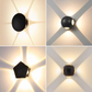 Moderne LED-Wandleuchte mit geometrischem Lichteffekt