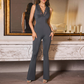 ✨🔥Eleganter Jumpsuit mit V-Ausschnitt, Spitzenverzierung und ausgestelltem Bein🖤